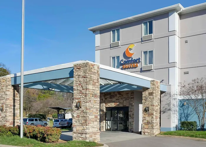 Comfort Suites Nashville Airport - Bna